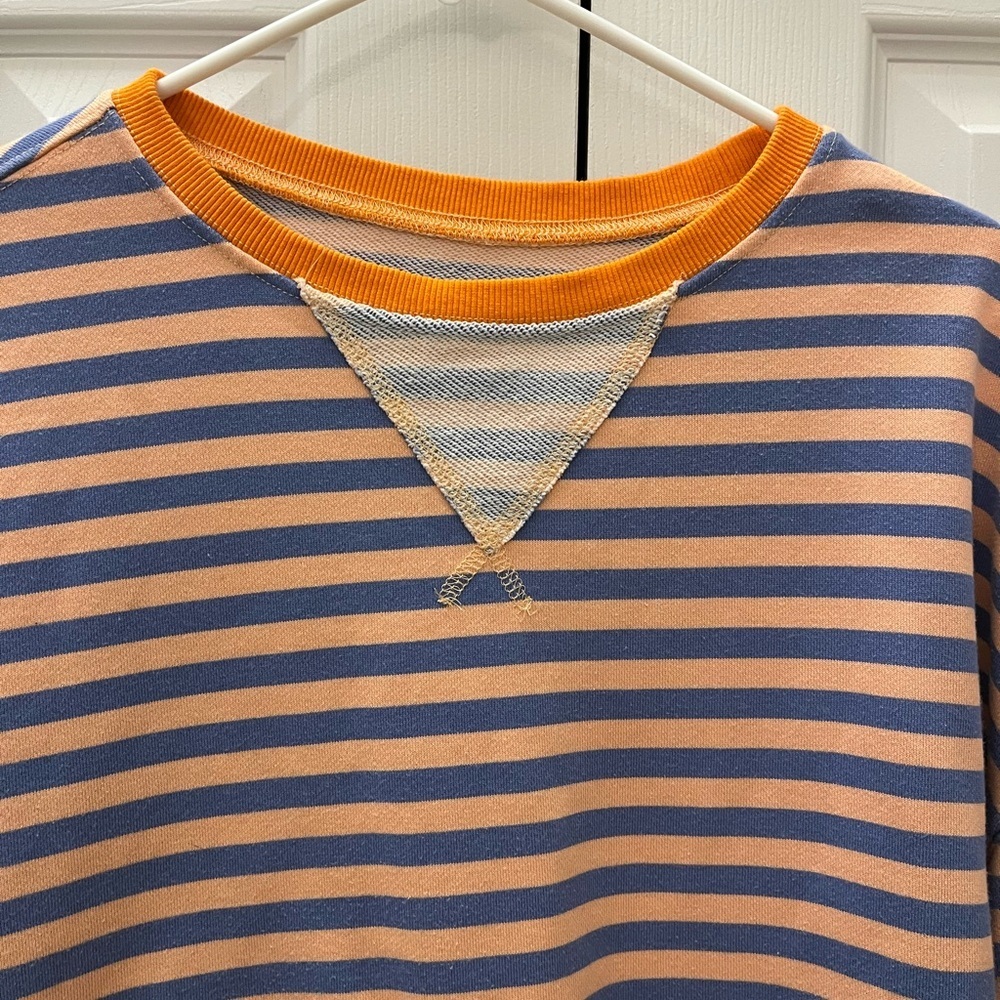 Large XLarge Blue Orange Striped Sweatshirt - Picture 2 of 4